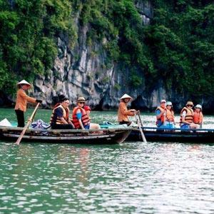 Halong Bay 1 Day – 4 Hours On Boat