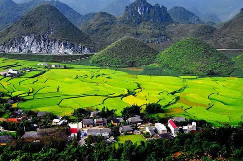 Ba Be Lake - Ban Gioc Waterfall - Ha Giang 5D4N