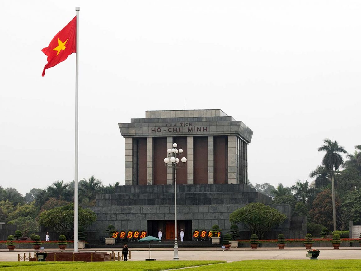 ho chi minh mausoleum