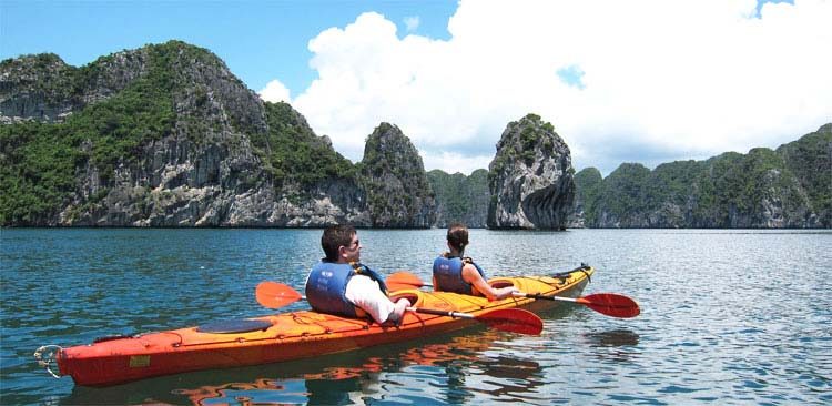 7-Day Northern Vietnam Tour: Hanoi - Halong Bay - Sapa Trekking