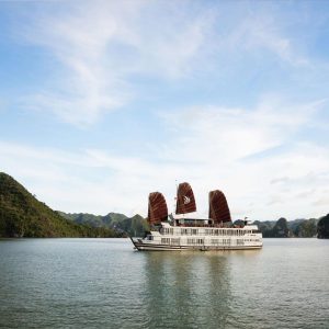 Pelican Glory Cruise – Halong Bay Cruise