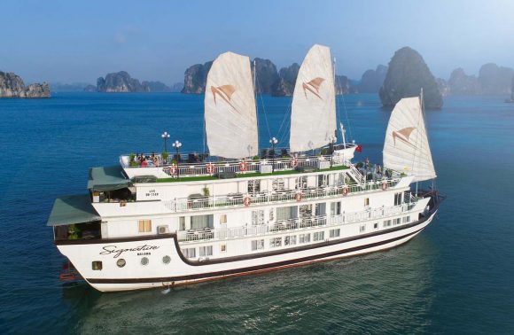Signature Cruise – Halong Bay Cruise