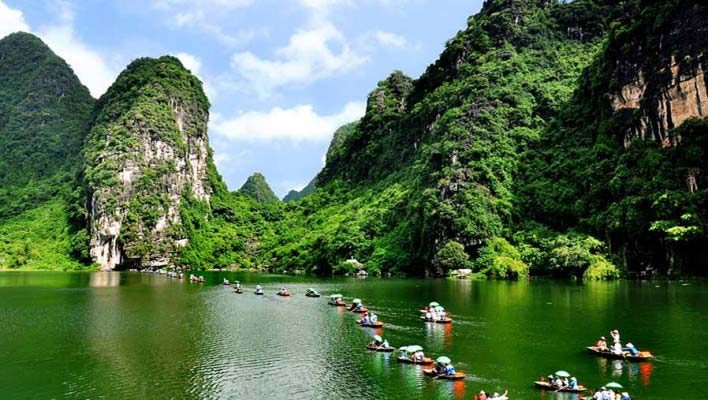 5-Day Northern Vietnam Tour: Hanoi - Ninh Binh - Ha Long Bay