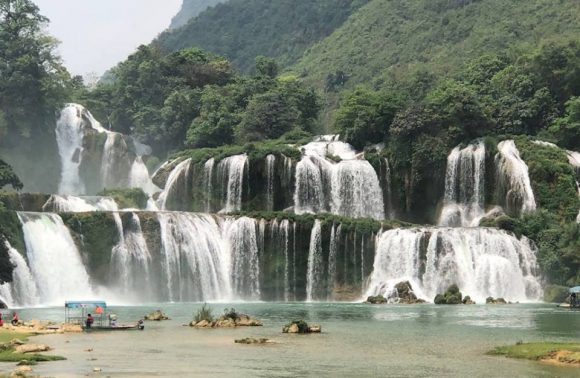 Ban Gioc Waterfall – Ba Be Lake 3 days 2 nights