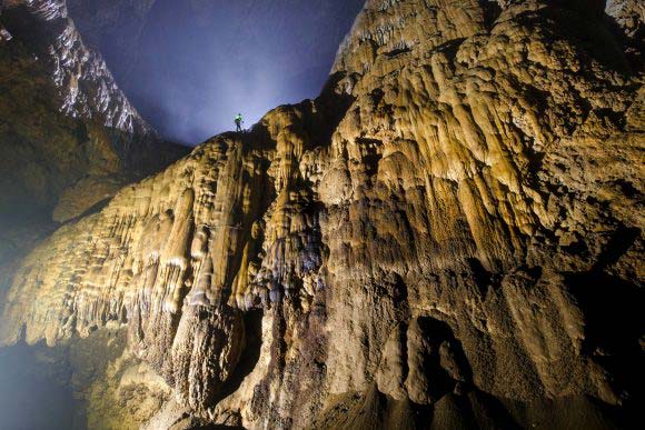 The magnificent Kingdom of Caves in Vietnam | Old Quarter Travel