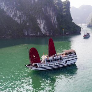 Bellezza Cruise – Bai Tu Long Bay Cruise