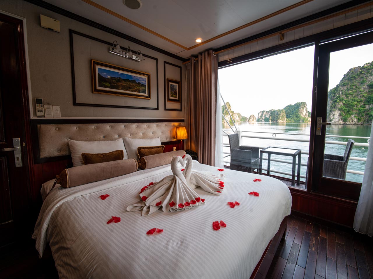 swan-cruise-suite-balcony-cabin - Old Quarter Travel | Hanoi Travel ...