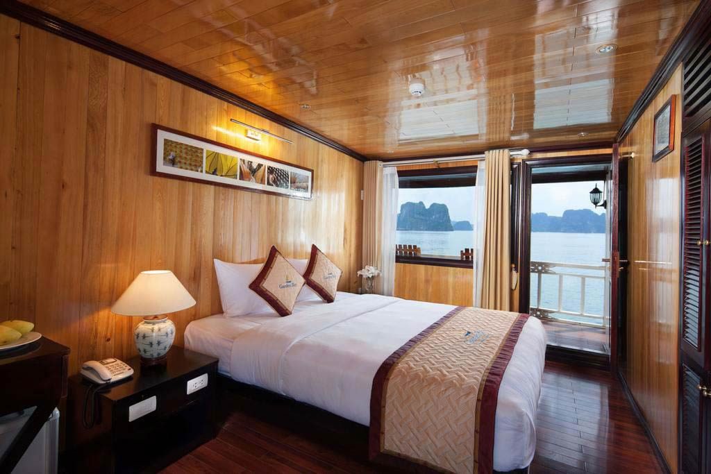 Bai Tu Long Bay Cruise - Garden Bay Luxury Cruise