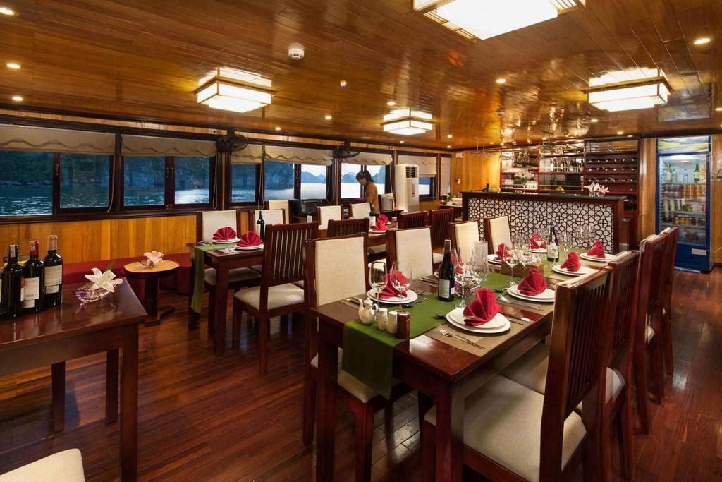 Bai Tu Long Bay Cruise - Garden Bay Luxury Cruise
