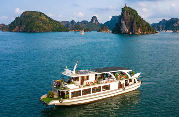 Wonder Bay Cruise – Halong Bay Luxury 1 Day Tour