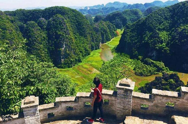 Hoa Lu - Tam Coc - Mua Cave - 1 Day Small Group Tour By Limousine Bus