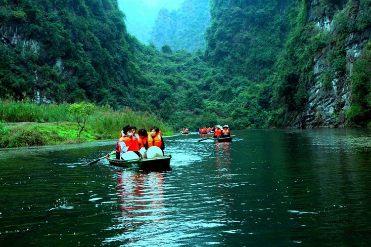 Bai Dinh - Trang An - Cuc Phuong National Park 2 days 1 night