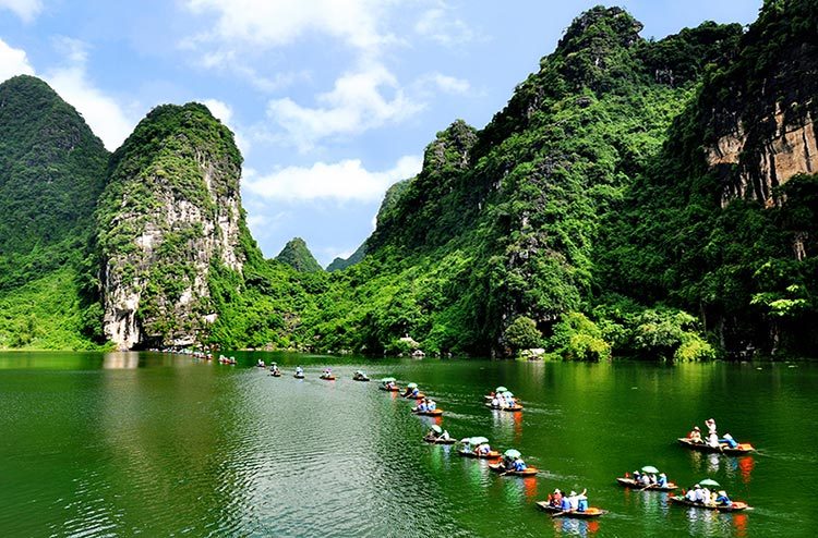 Bai Dinh - Trang An 1 Day Small Group Tour By Limousine Bus