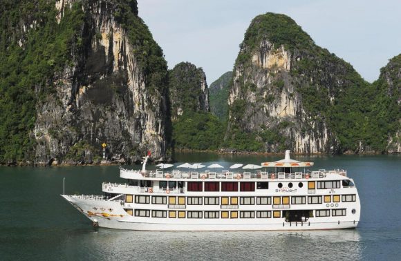 Starlight Cruise – Bai Tu Long Bay Cruise