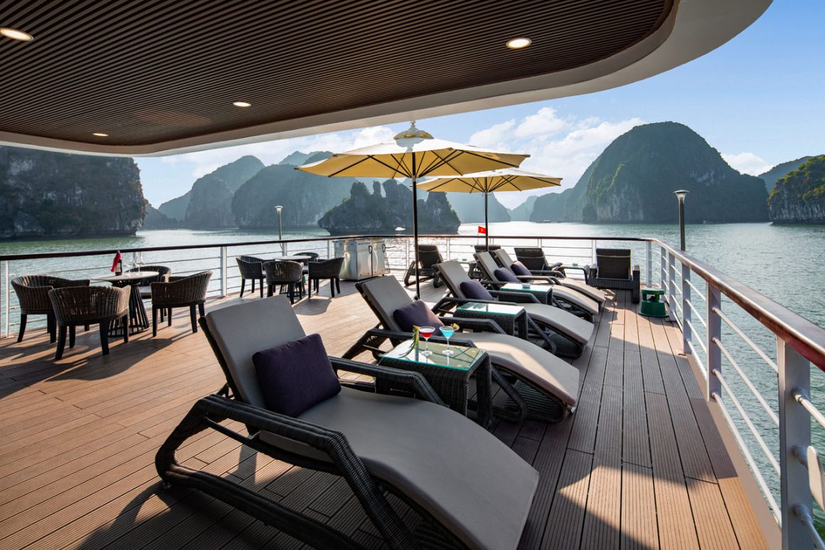 Jade Sails Cruise - The most luxurious day cruise in Halong Bay