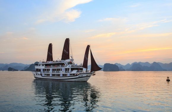 Aclass Legend Cruise – Halong Bay Cruise