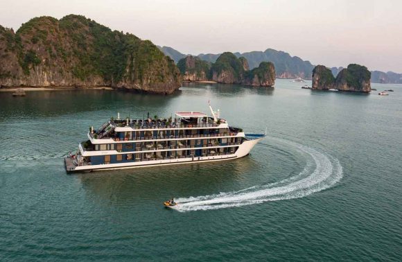 Rosy Cruise – Lan Ha Bay Cruise