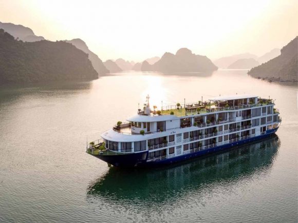 Mon Cheri Cruise – Lan Ha Bay Cruise