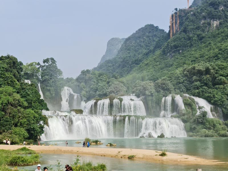 Vietnam in 26 Days: Traveling from North to South Vietnam
