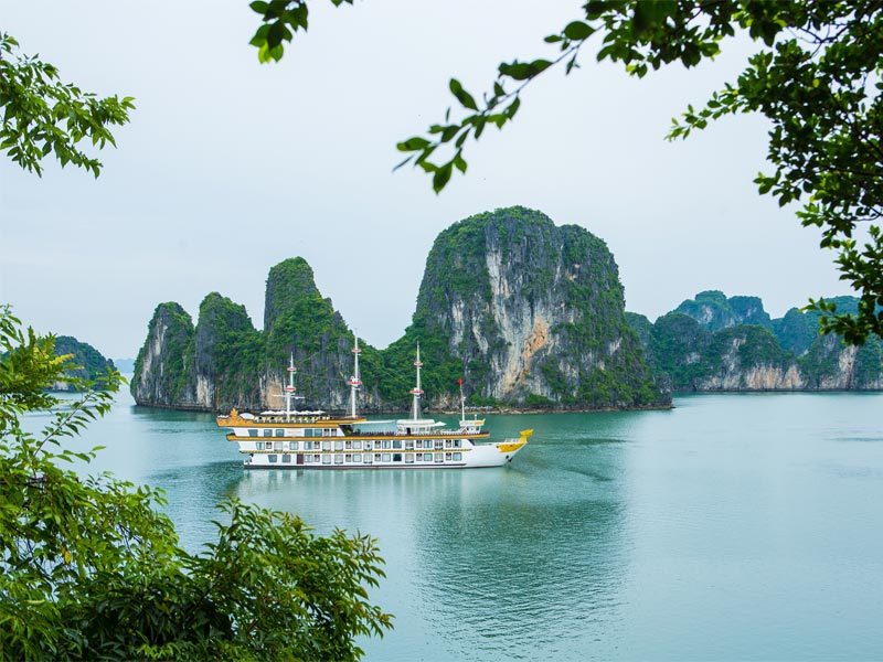 Dragon Legend Cruise - Bai Tu Long Bay Cruise