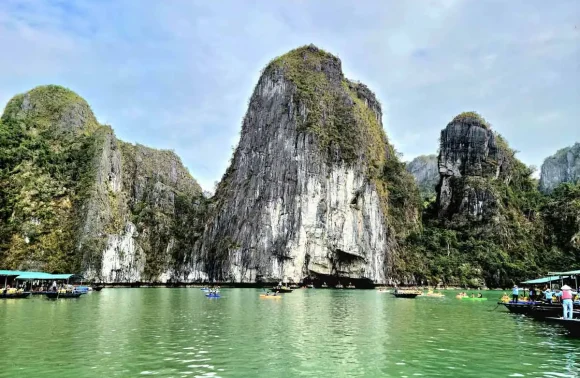 Ha Long Bay Half-Day Shore Excursion for Cruise Passengers