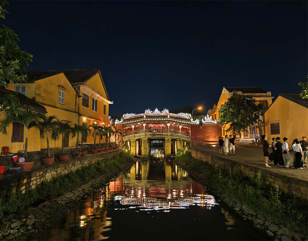 Japanese Covered Bridge in Hoi An Ancient Town, Vietnam UNESCO World Heritage Site