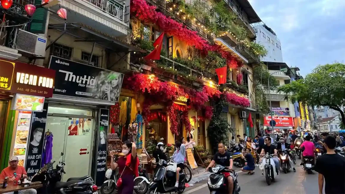 7-day-luxury-vietnam-tour-hanoi-old-quarter 7-Day Luxury Vietnam Tour – Hanoi, Ninh Binh, Halong Bay, Da Nang & Hoi An