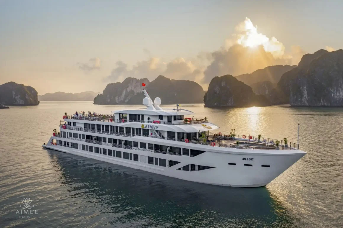 Aimee Cruise Halong Bay Overview Aimee Cruise Halong Bay overview