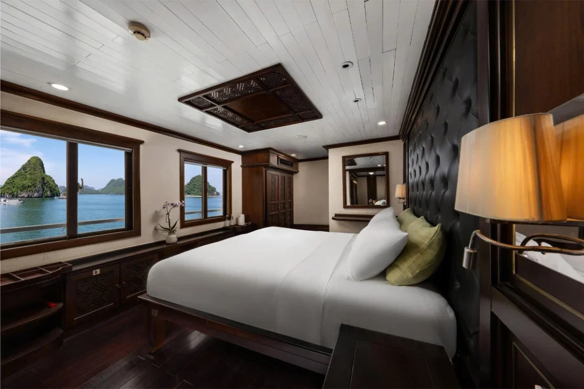 Executive Balcony Suite on Garden Peak Cruise Luxurious Executive Balcony Suite cabin on Garden Peak Cruise Bai Tu Long Bay
