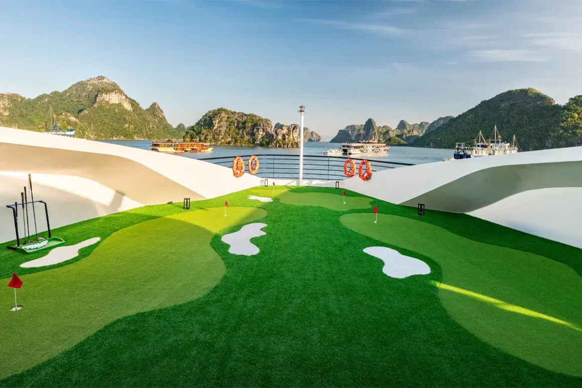 Diana Cruise golf area Golf area on Diana Cruise in Lan Ha Bay