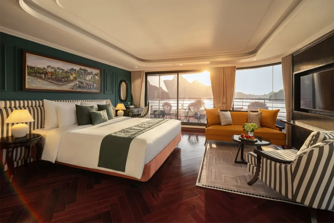 Diana Cruise Halong Suite Halong Suite cabin on Diana Cruise in Lan Ha Bay