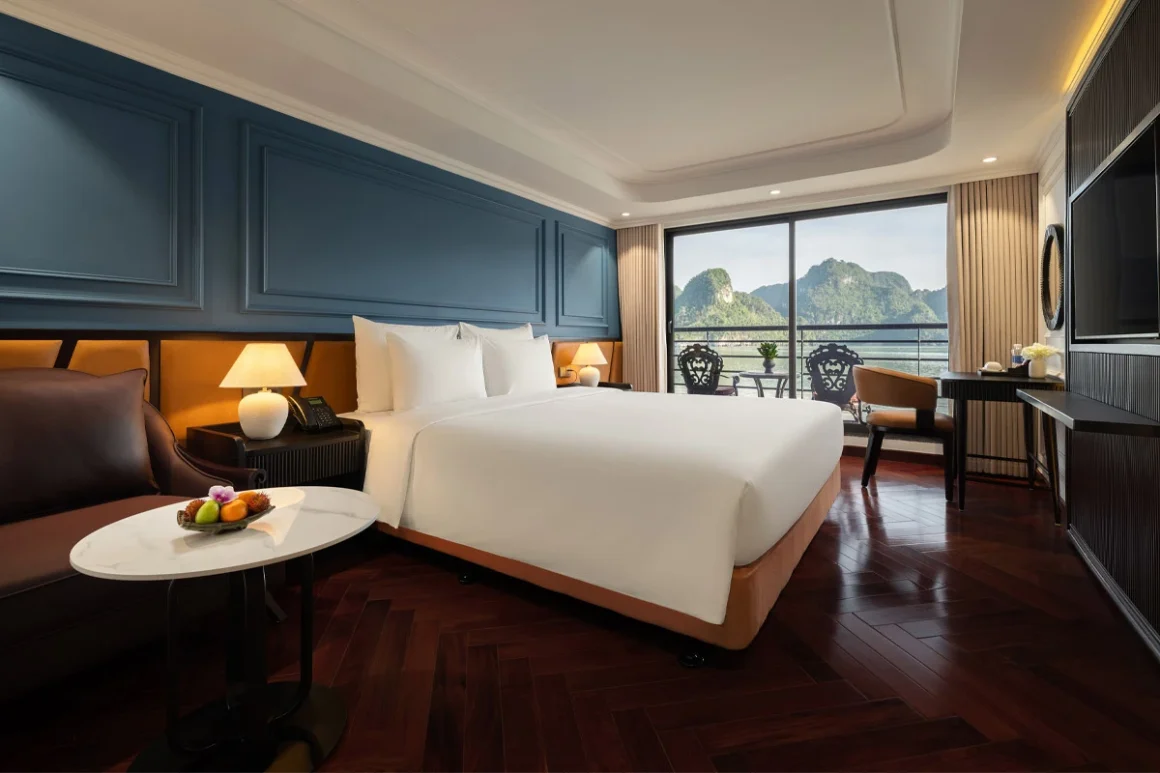 Diana Cruise Premier cabin Premier cabin on Diana Cruise in Lan Ha Bay
