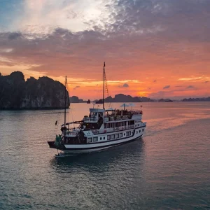 Dragon’s Pearl Junk: Bai Tu Long Bay 2D1N & 3D2N Cruise