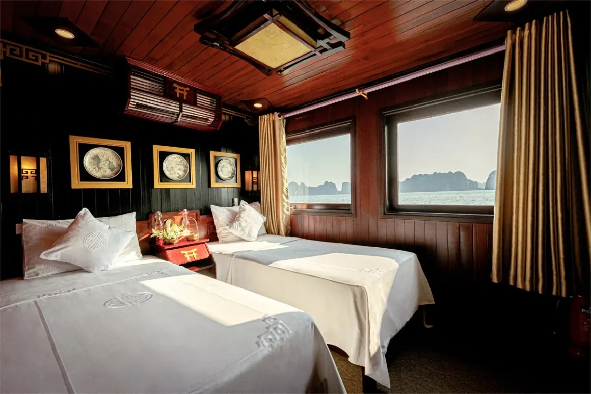 Dragon’s Pearl Junk: Bai Tu Long Bay 2D1N & 3D2N Cruise