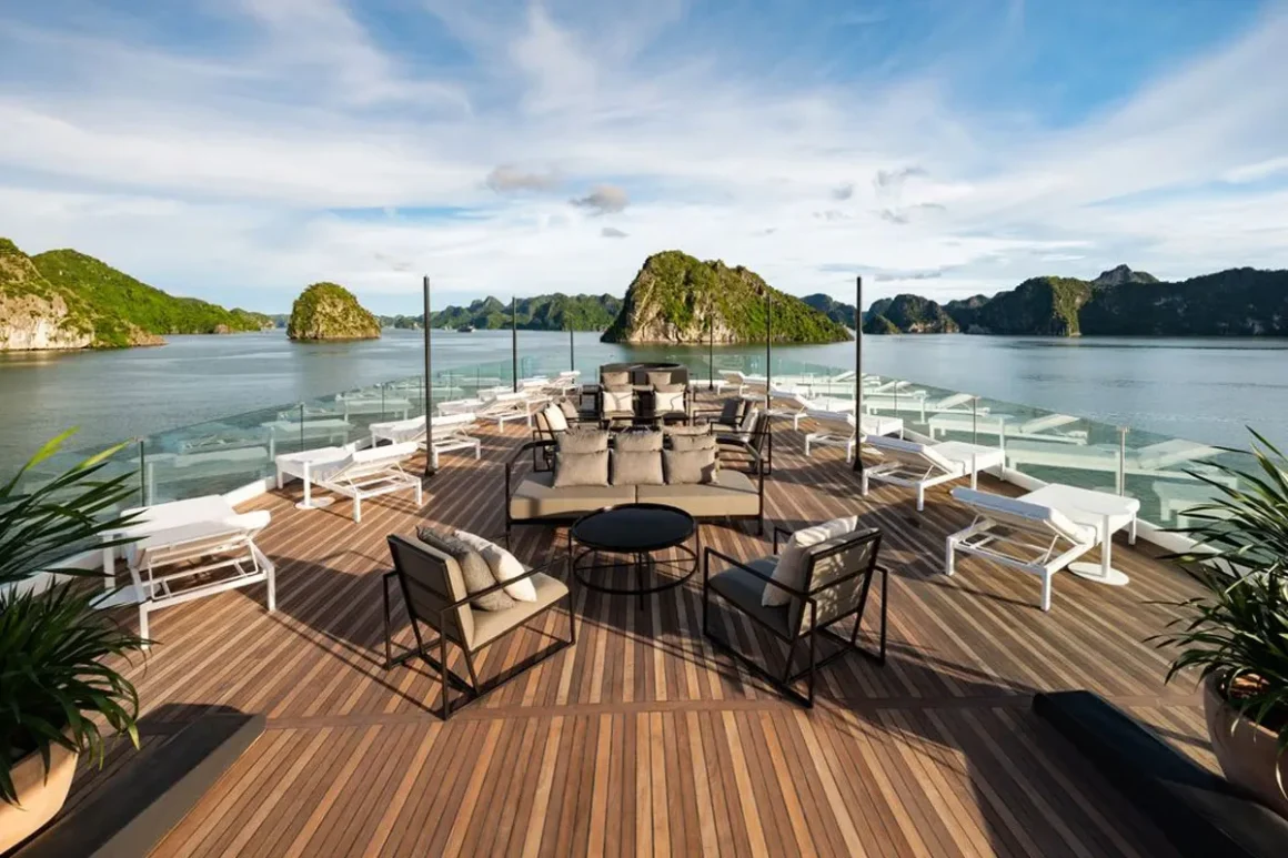 La SEN of the Bay Sundeck Sundeck of La SEN of the Bay cruise with view of Lan Ha Bay