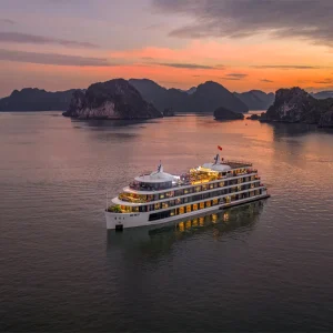 L’amour Cruise Halong Bay: Luxury Overnight Cruise from Hanoi