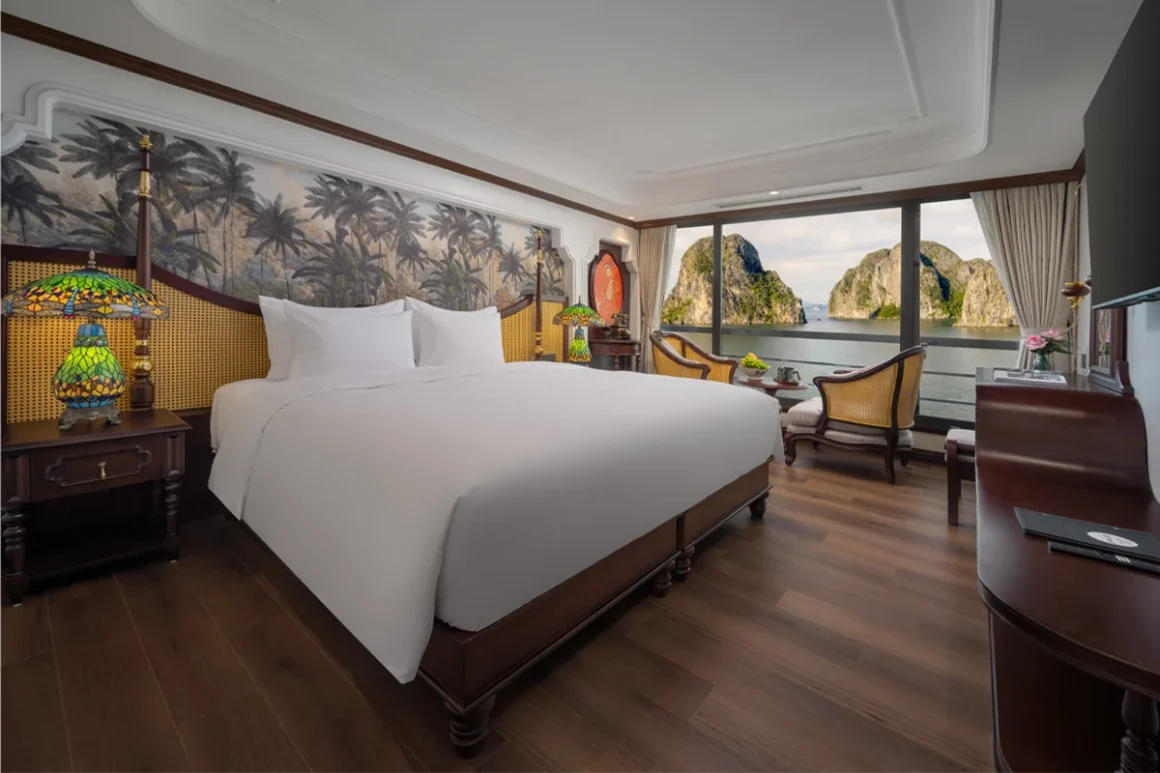 Oriental Cabin – L’amour Cruise Oriental cabin on L’amour Cruise Halong Bay