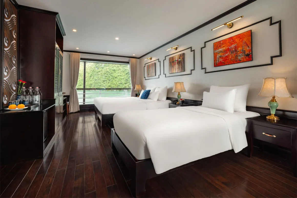 Cabin with private balcony on M’Gloria Cruise overlooking Lan Ha Bay