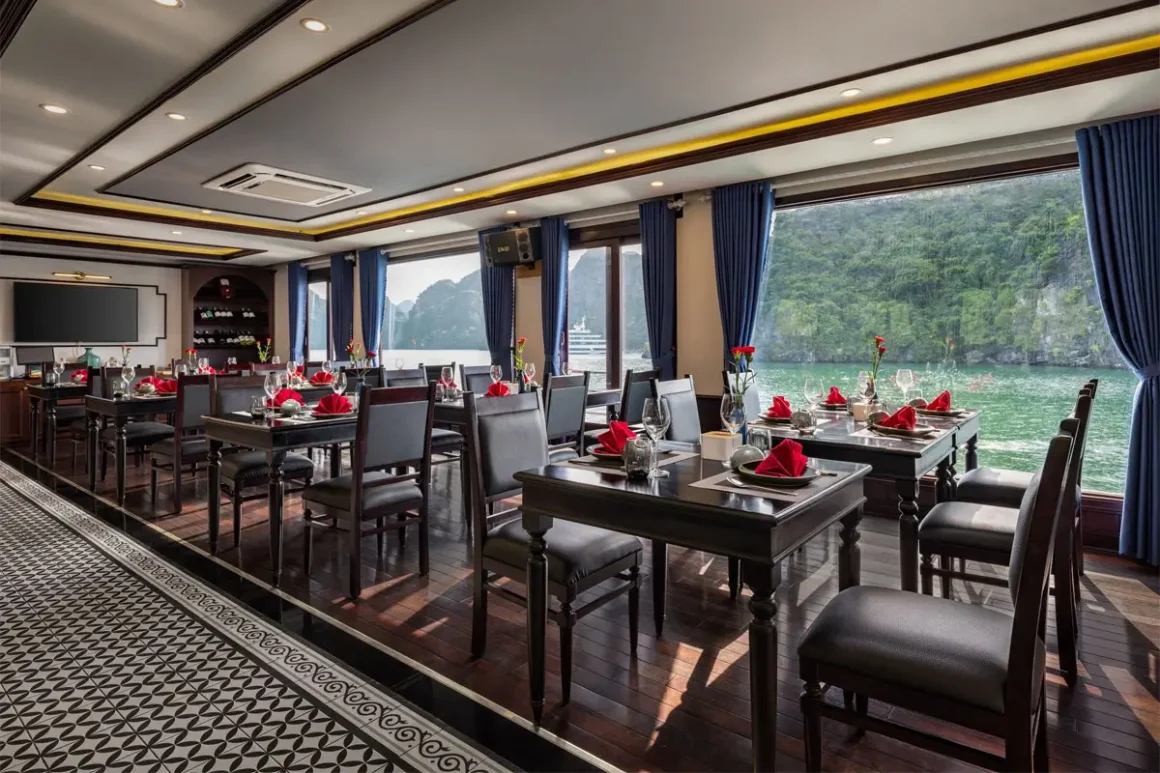 Restaurant on M’Gloria Cruise serving seafood and Vietnamese dishes