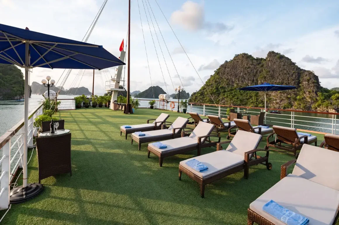 Sundeck with Jacuzzi on M’Gloria Cruise overlooking Lan Ha Bay