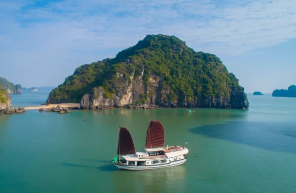 Prince Junk Bai Tu Long Bay | 4-Cabin Overnight Cruise