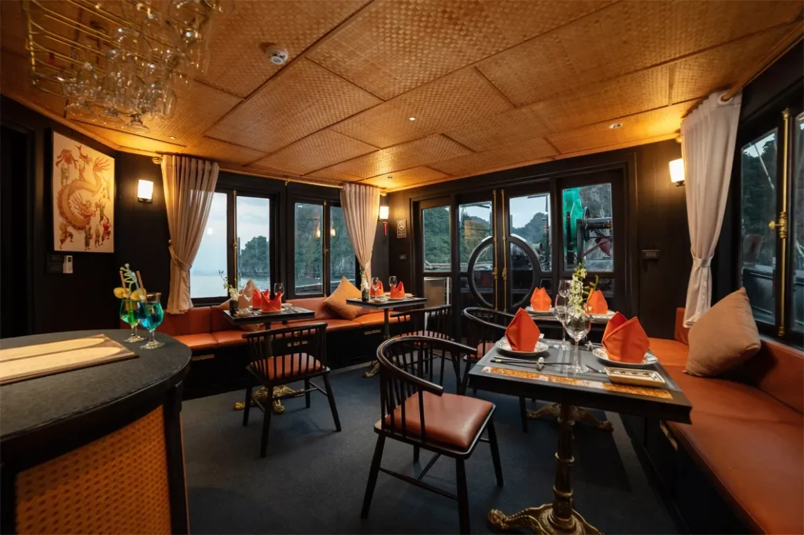 Indoor dining room on Prince Junk cruise