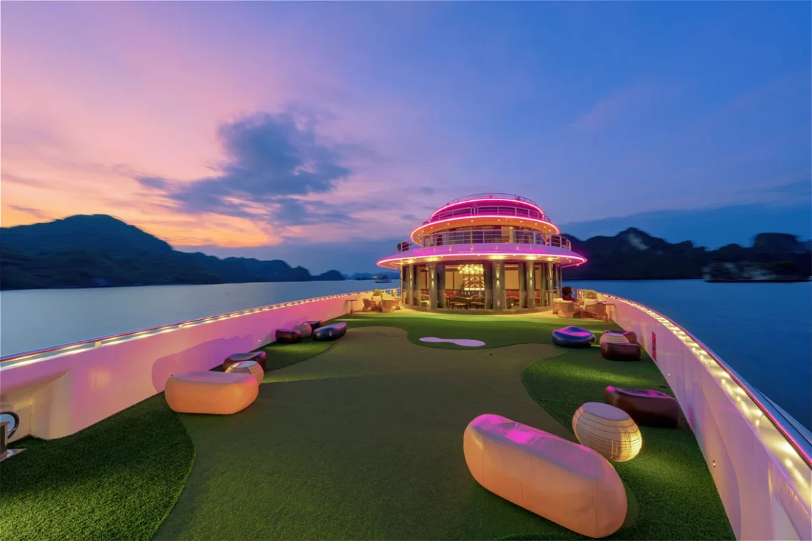 Golf on Sea Stars Cruise Golf area on Sea Stars Cruise in Halong Bay